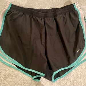 XXL Nike Women's Black and Teal DRI-FIT Shorts